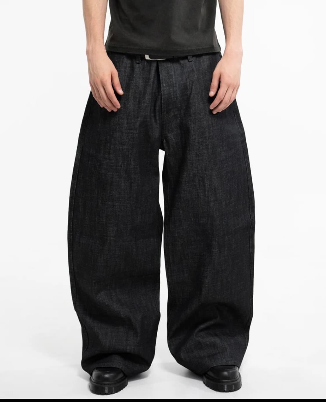 Menes Tokyo Janome Raw Baggy Jeans 상품이미지1