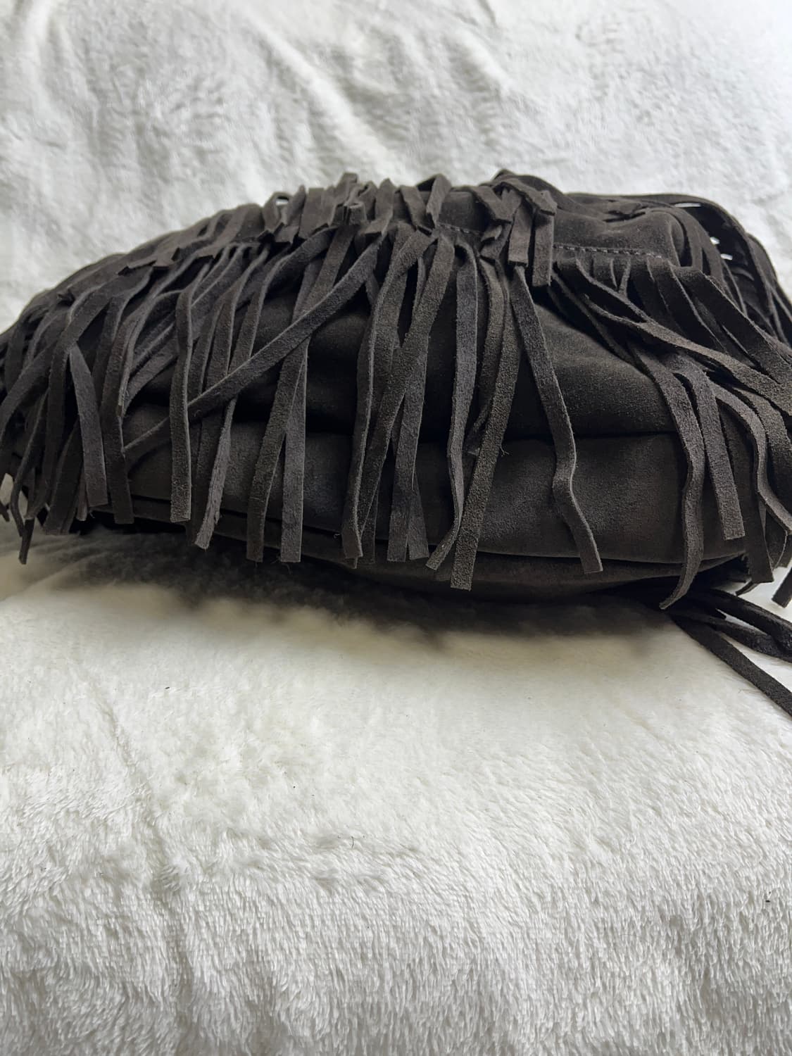 GAP 스웨이드 크로스백 상품이미지7