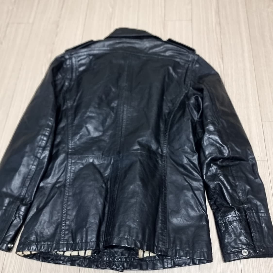 디젤 프리미엄 블랙 양가죽 사파리 자켓(95-100) 상품이미지3