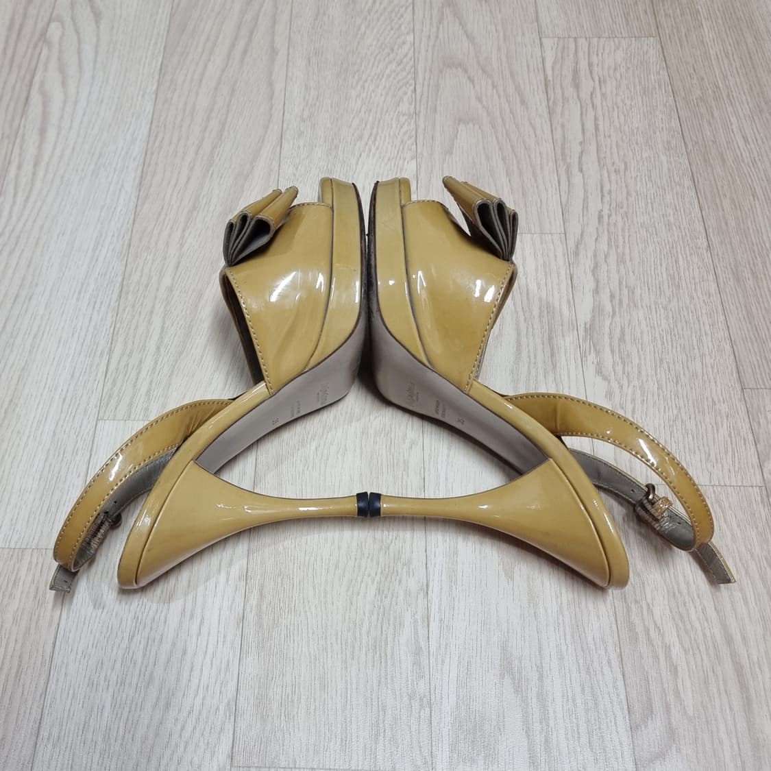 입생로랑 구두 슈즈 하이힐 made in Italy (35/220) 상품이미지4