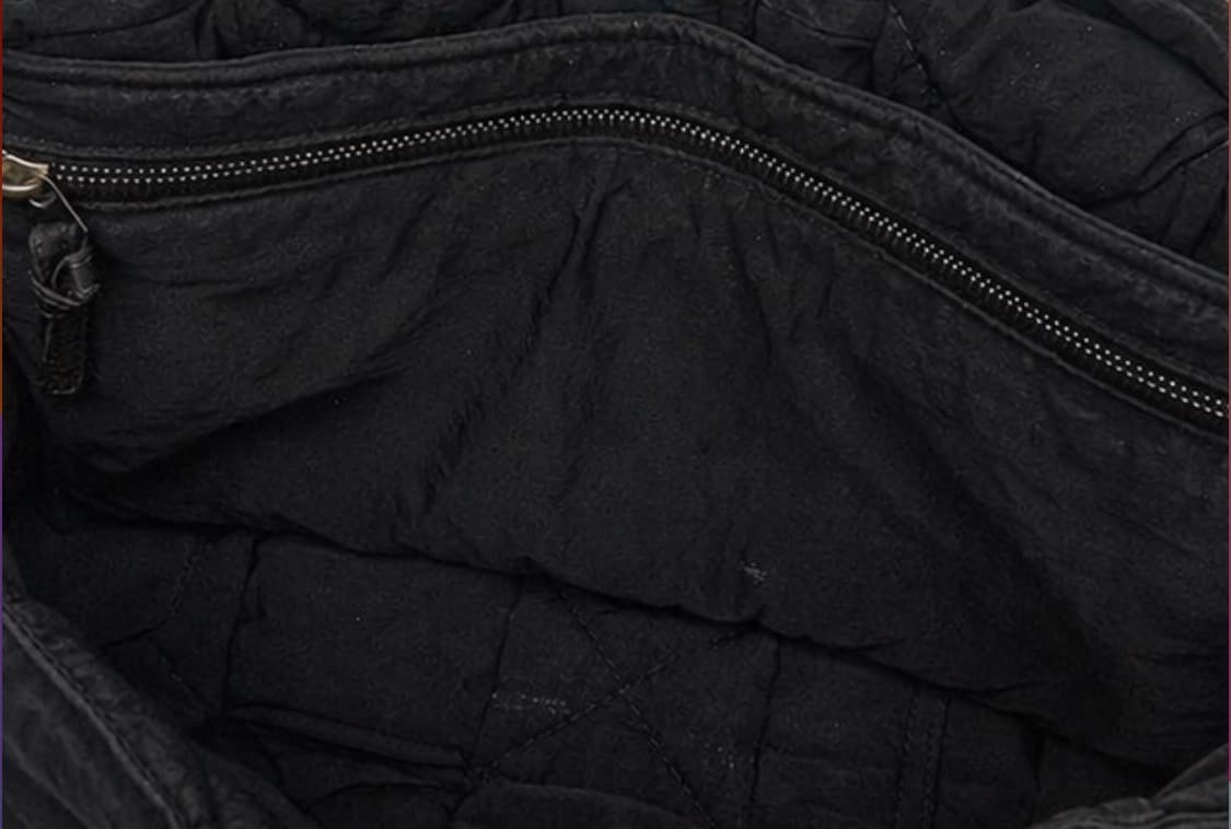 [A급] 보테가베네타 패딩 테크 카세트백 판매합니다!!! 상품이미지3