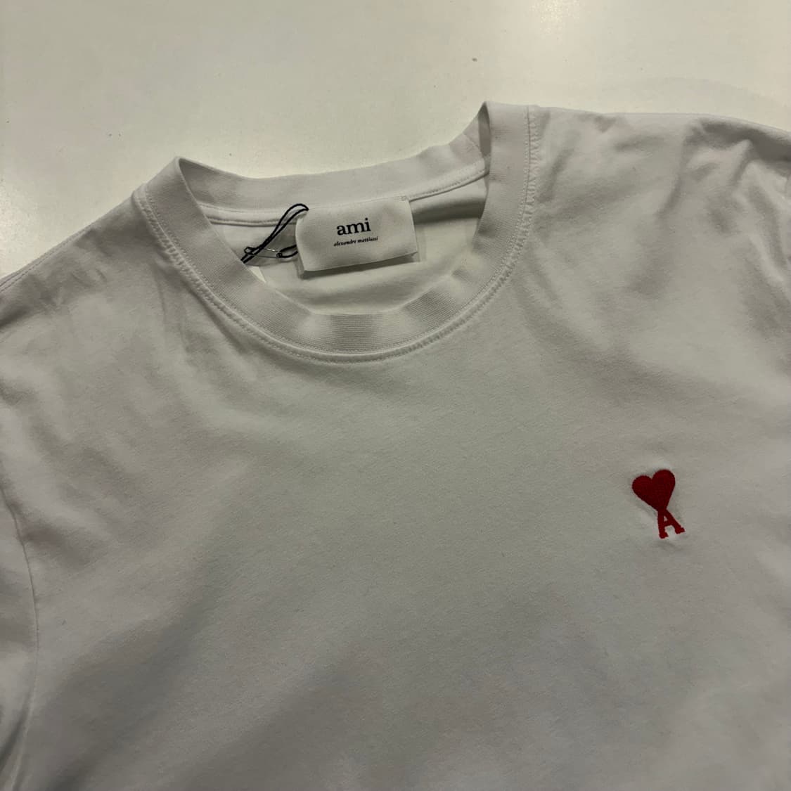 [L] 아미 스몰 하트 반팔티셔츠 화이트 C442 상품이미지3