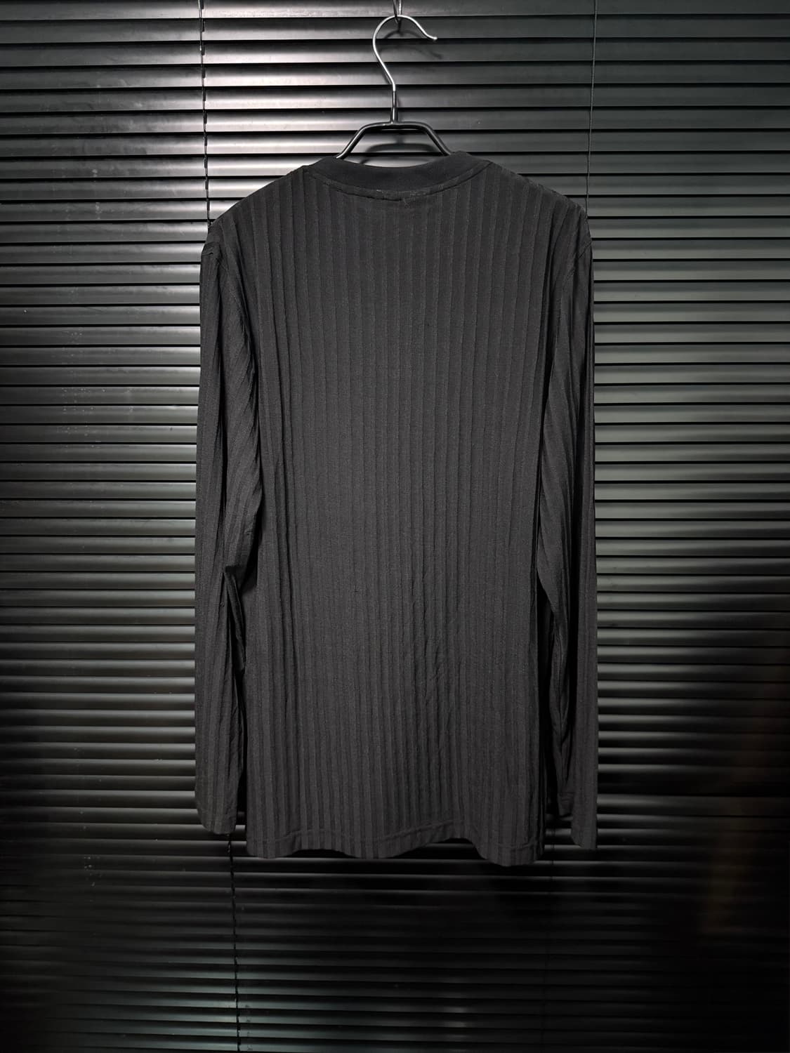 아르마니 익스체인지 스트라이프 니트 블랙 버클 롱슬리브리스 긴팔 헨리넥 상품이미지7