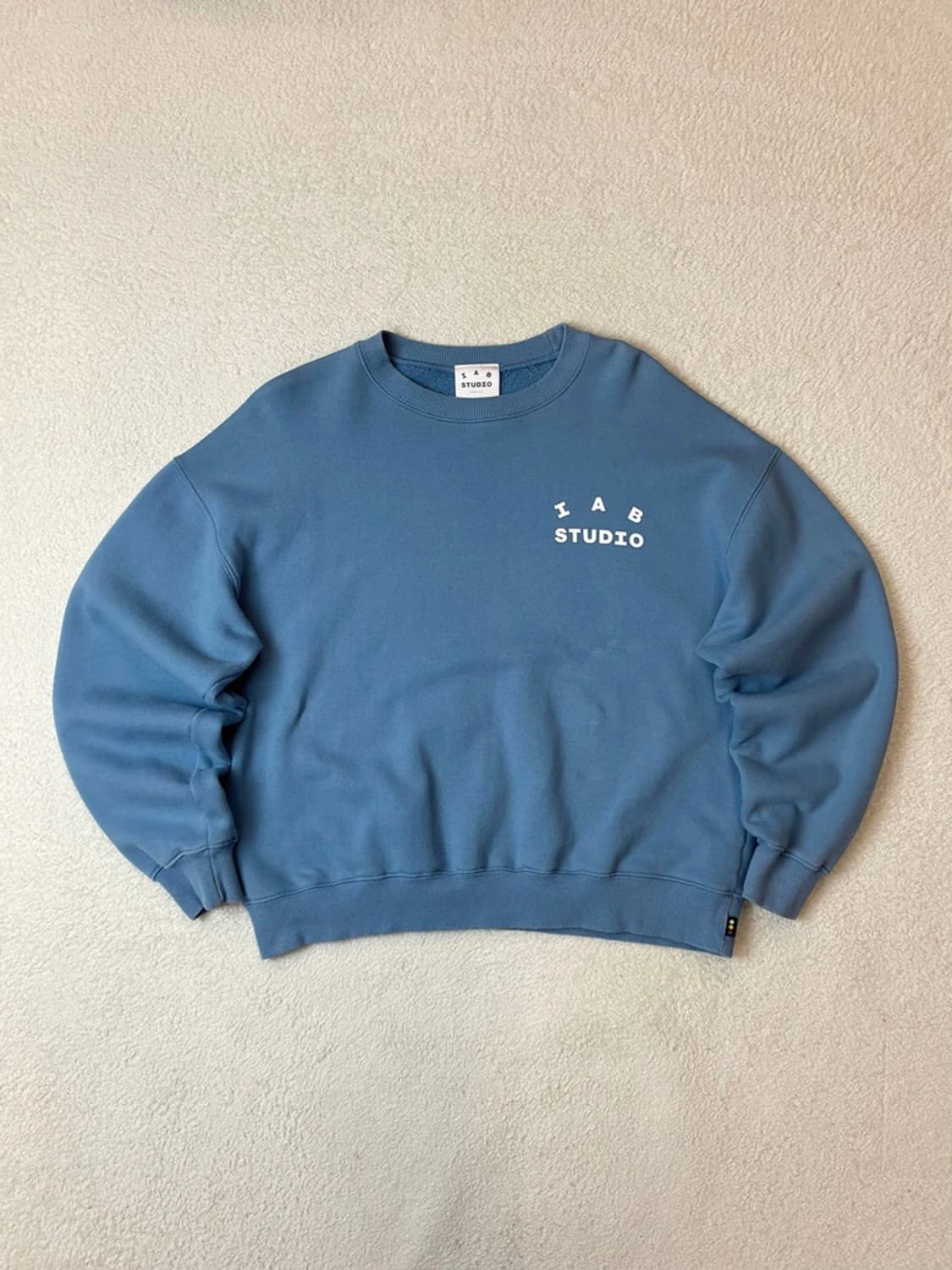 아이앱스튜디오 시그니처 스웻 크루넥 맨투맨 PN6219 상품이미지4