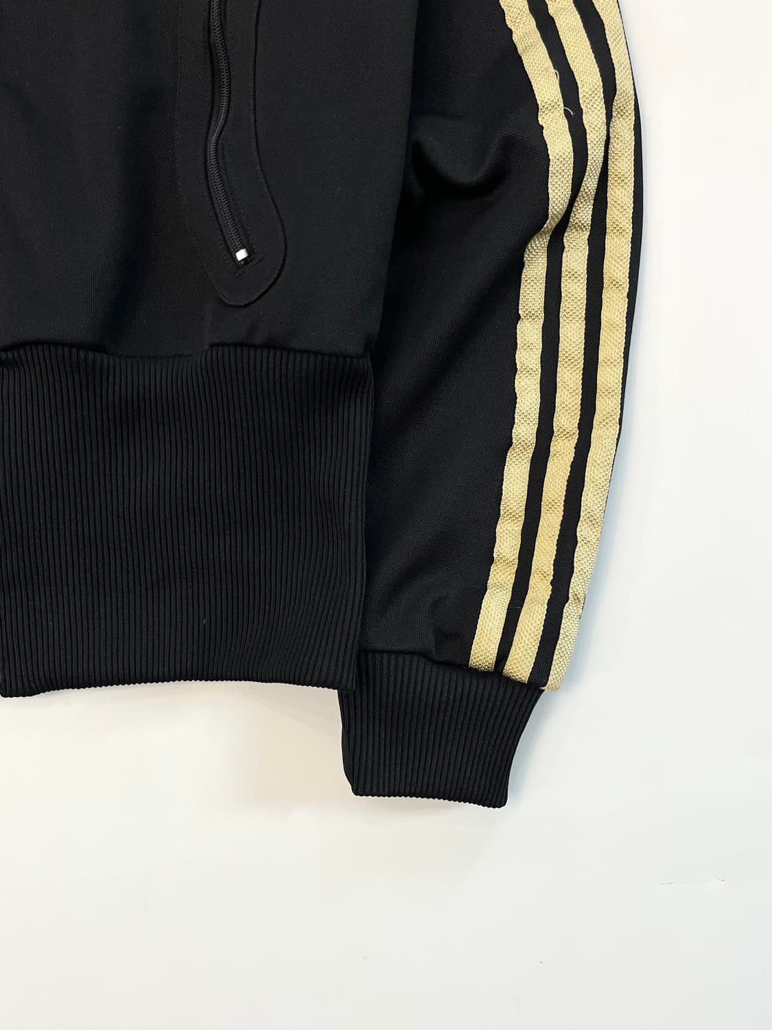 Adidas 아디다스 골드글리터 블랙컬러 우먼 트랙탑 상품이미지8