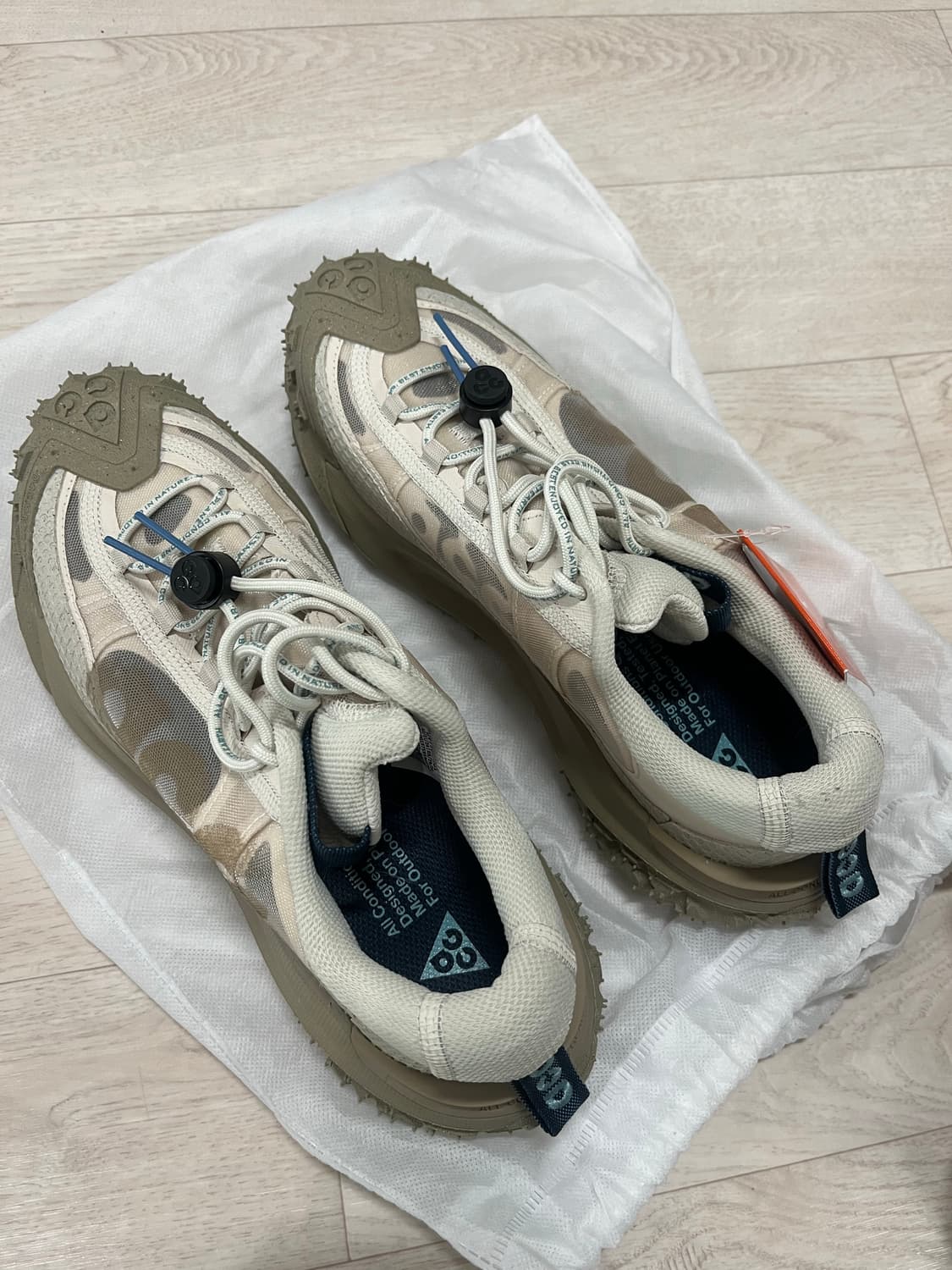 나이키 ACG 마운틴 플라이 2 로우 240 상품이미지1