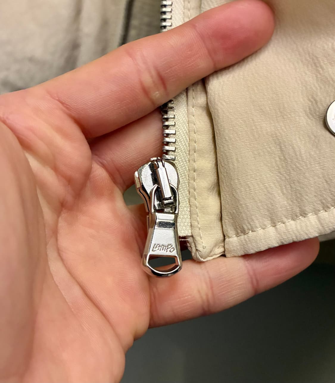 (F)RECTO 렉토 버틀러 푸퍼 덕다운 크롭 숏패딩 크림 상품이미지5