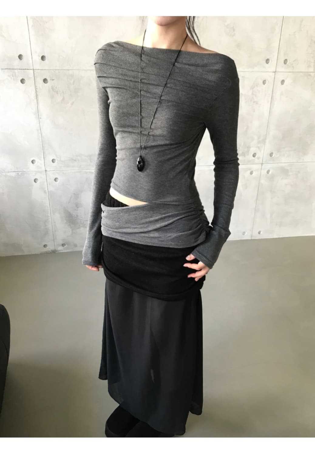 127room 원숄더 드레이프 탑 원가 36000원 상품이미지4