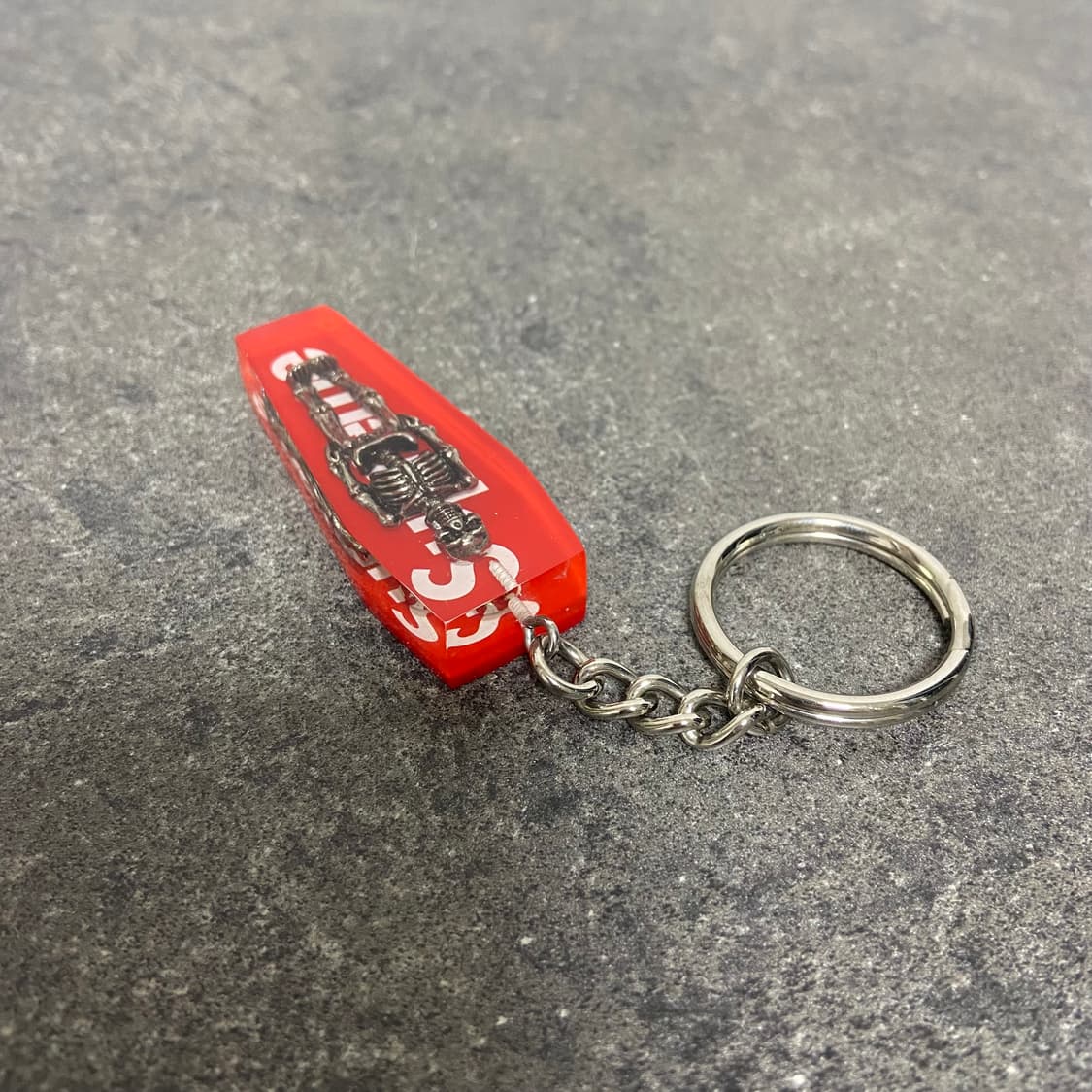 (OS) 슈프림 키체인 키링 키홀더 열쇠고리 스켈레톤 레드 상품이미지2