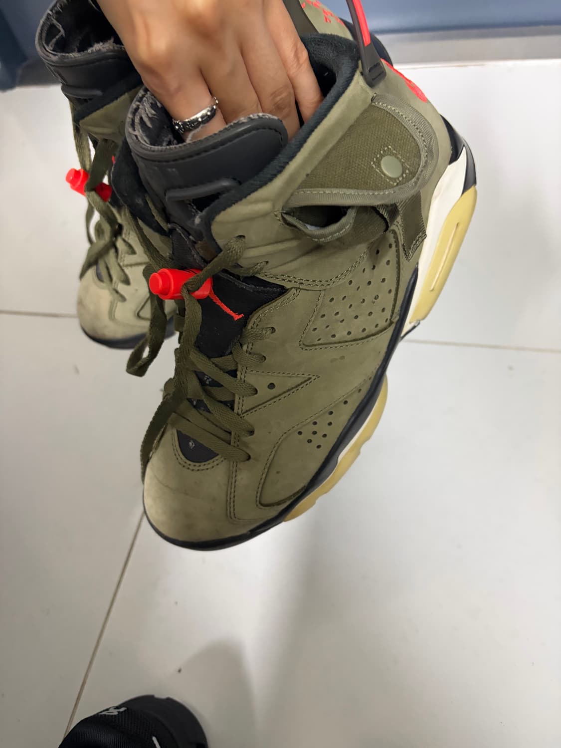 트래비스스캇 에어조던6 250사이즈 상품이미지4