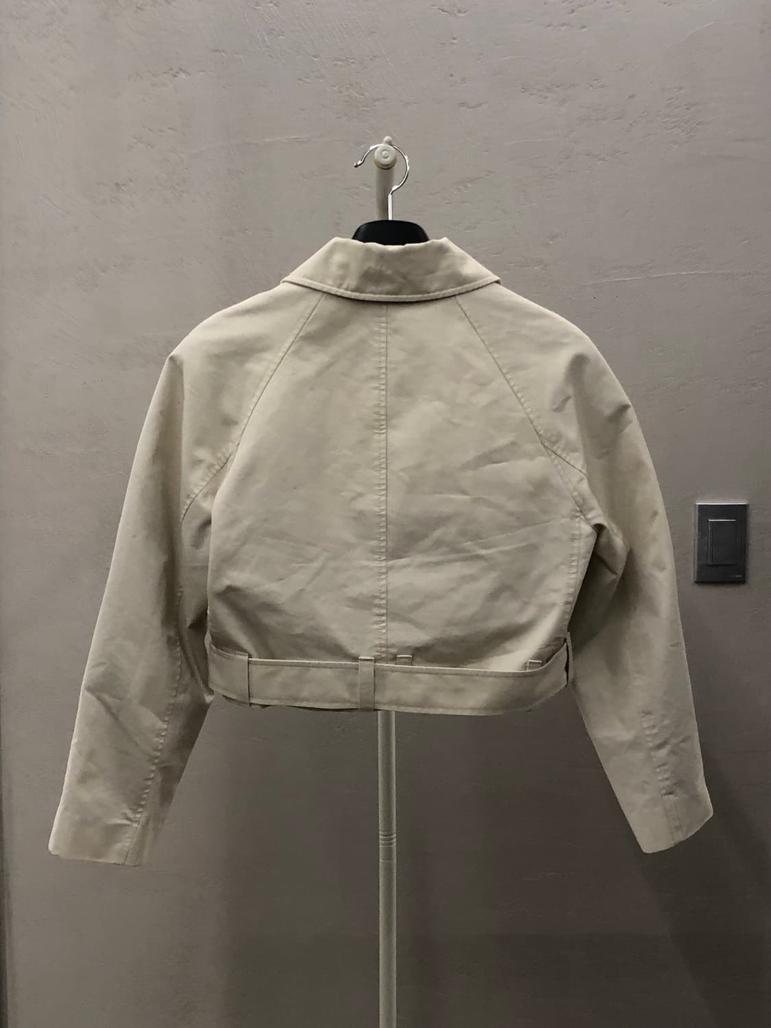 던스트(Dunst) 크롭 벨트 자켓 상품이미지3