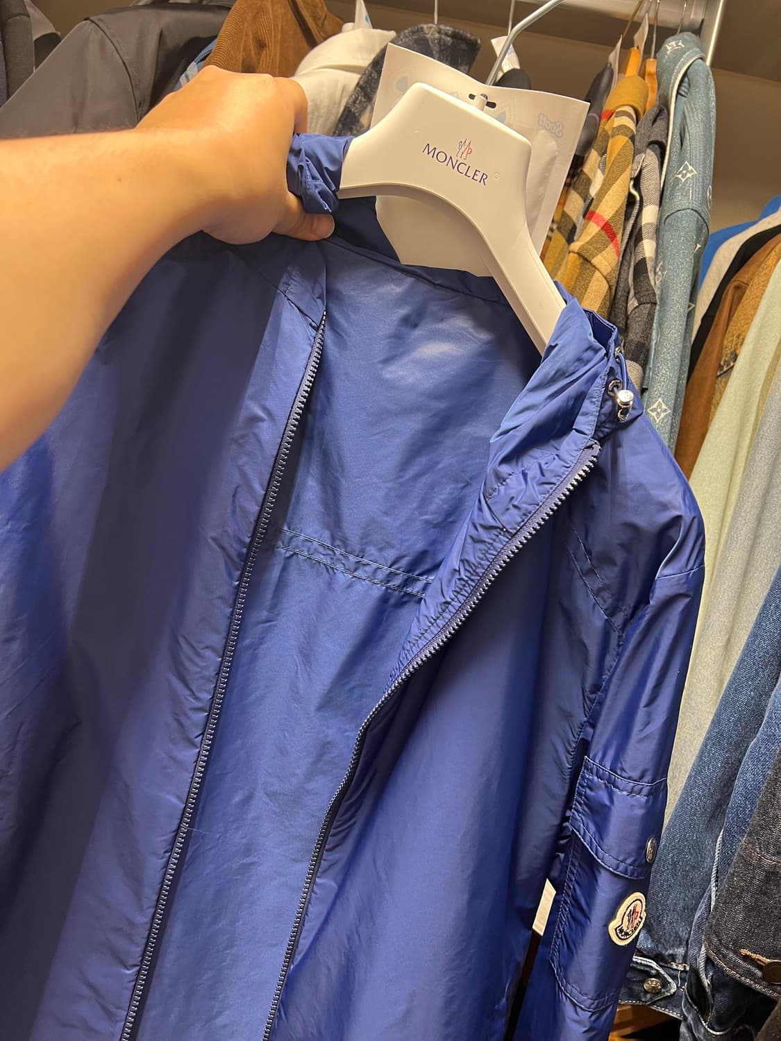 몽클레어 에티아슈 후드 레인 자켓 상품이미지3