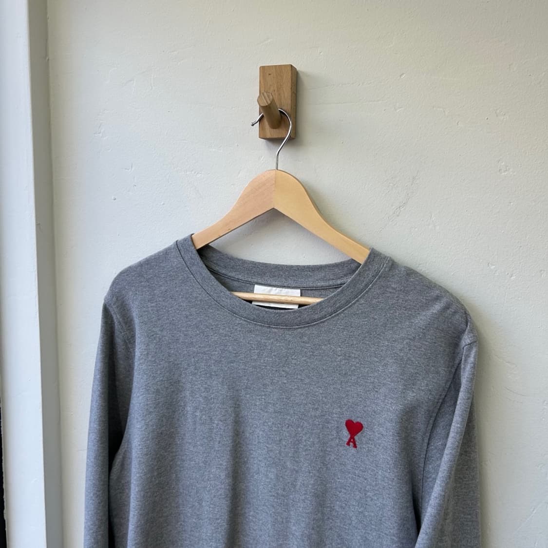 15919 - 아미 스몰 하트 롱슬리브 상품이미지1