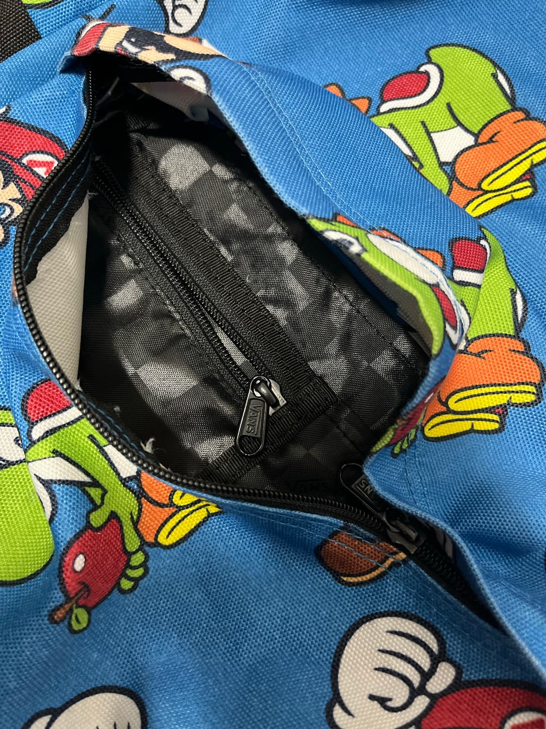반스 x 닌텐도 슈퍼마리오 콜라보 백팩 40x45 사이즈 상품이미지3
