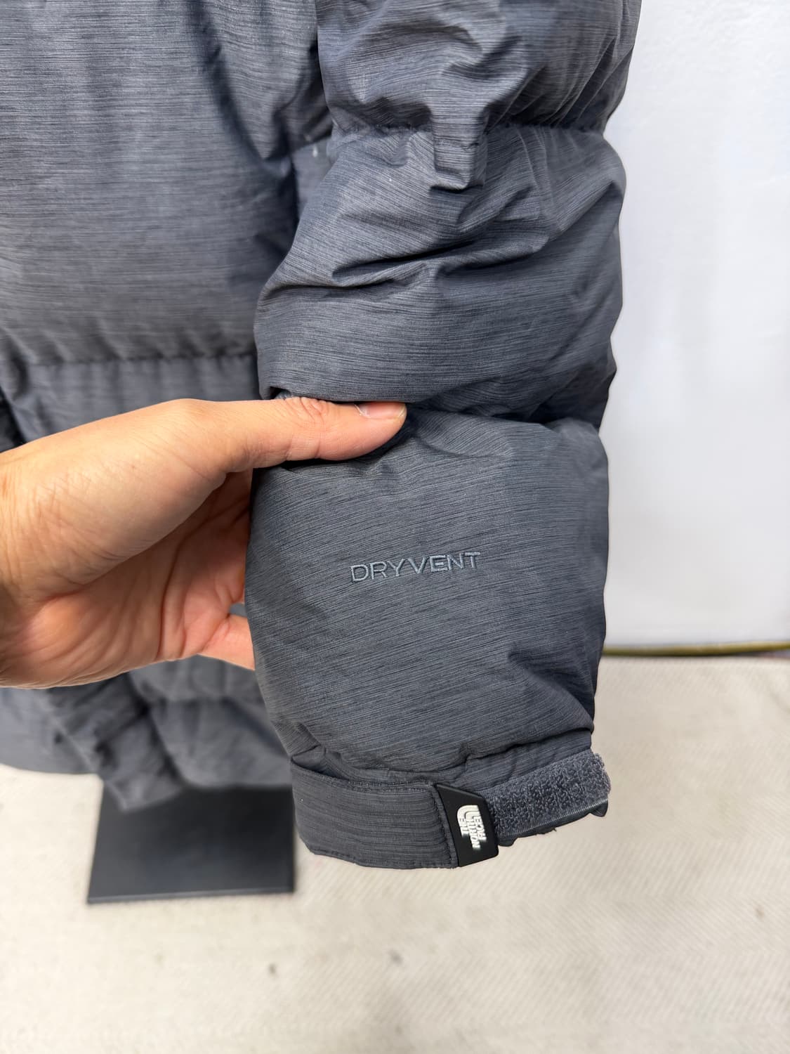 정품) 노스페이스 여성 회색 롱패딩 S 상품이미지4