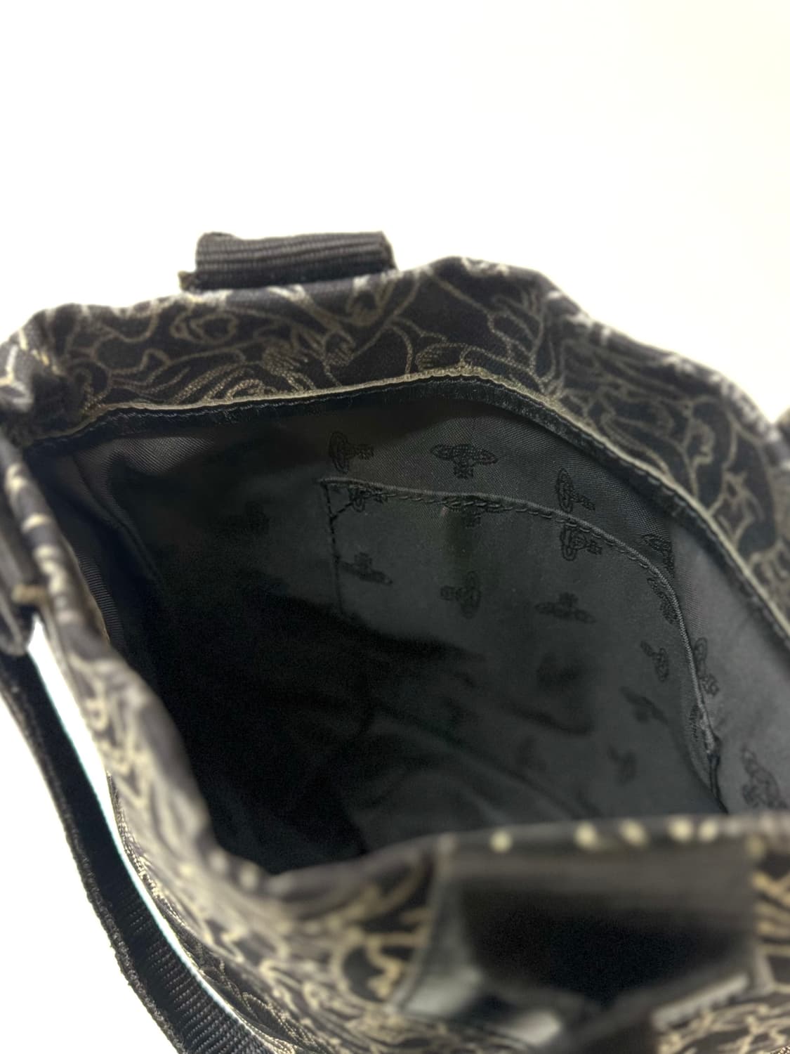 Vivienne Westwood 비비안 웨스트 우드 토트백 상품이미지5