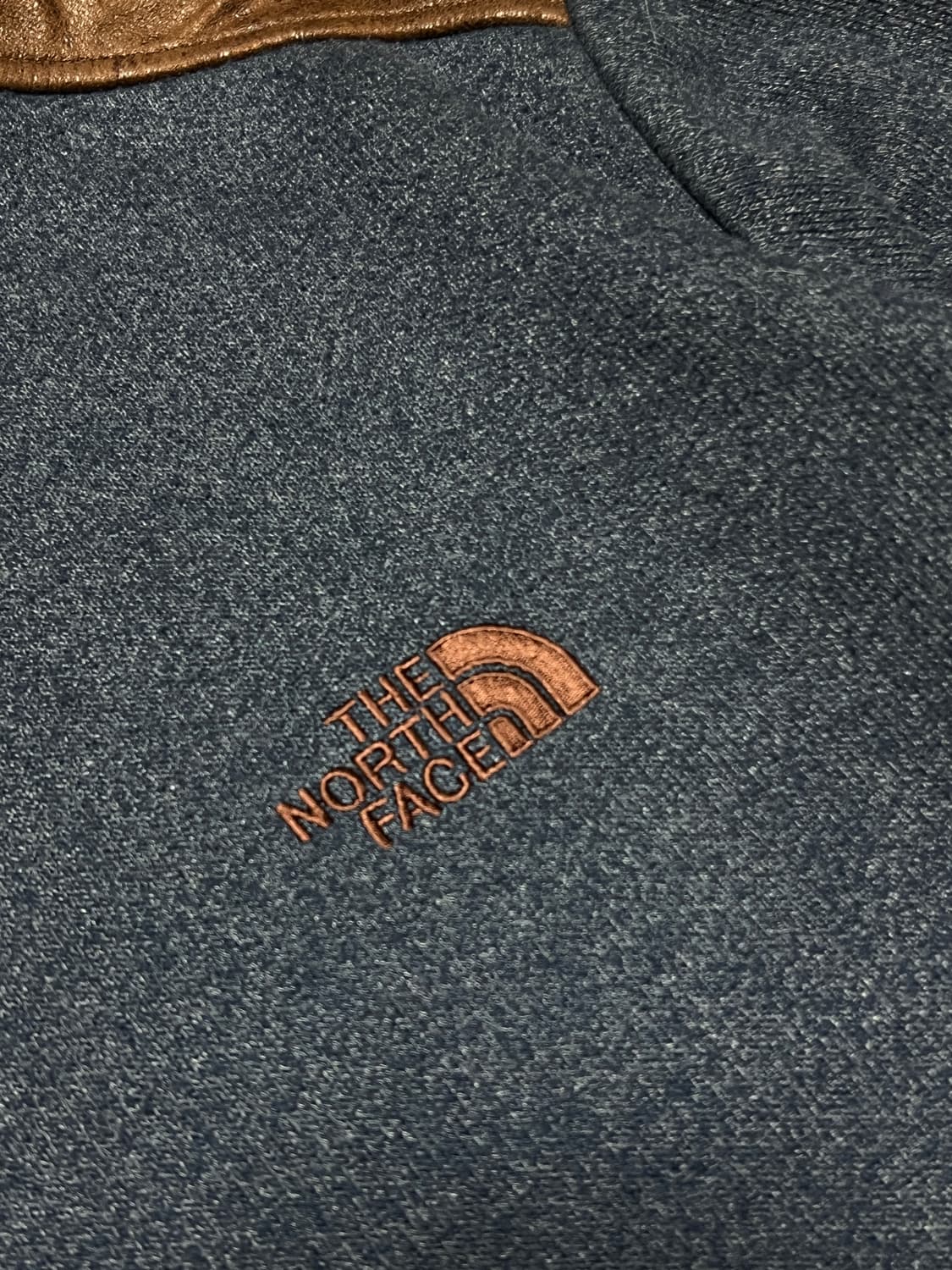 노스페이스 자수로고 니트 맨투맨 M95 네이비 상품이미지4