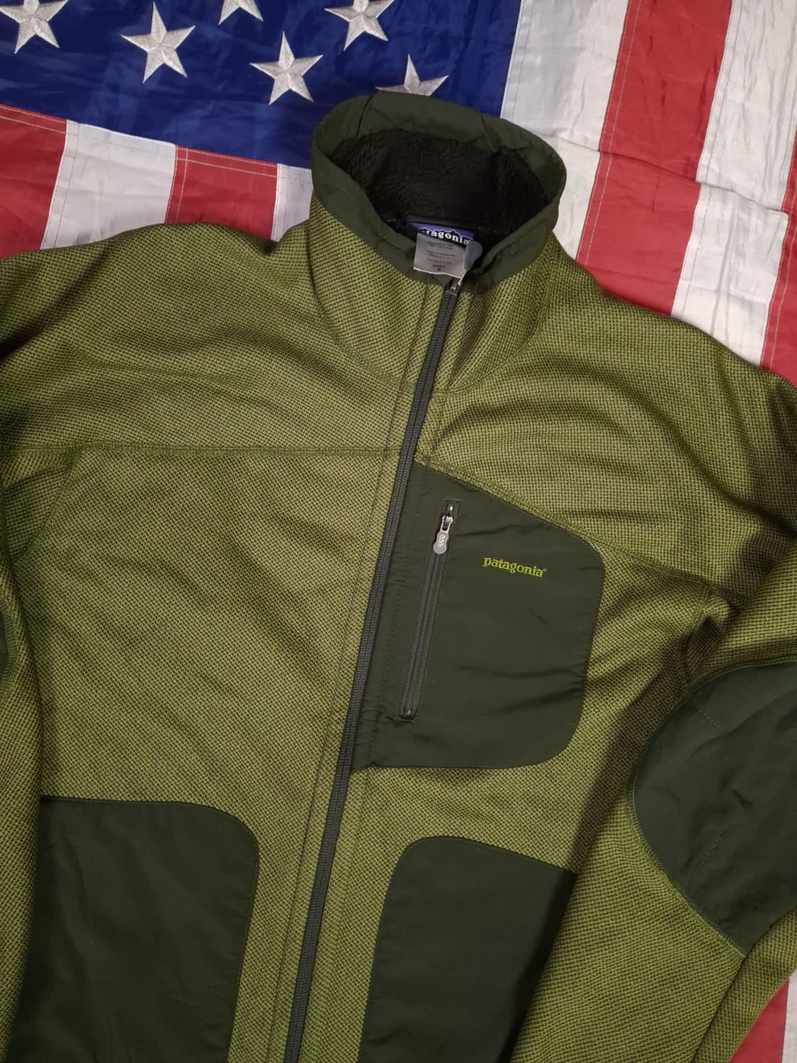 특A 오리지날 미국제조 일본판 파타고니아 R2 후리스 자켓 상품이미지2