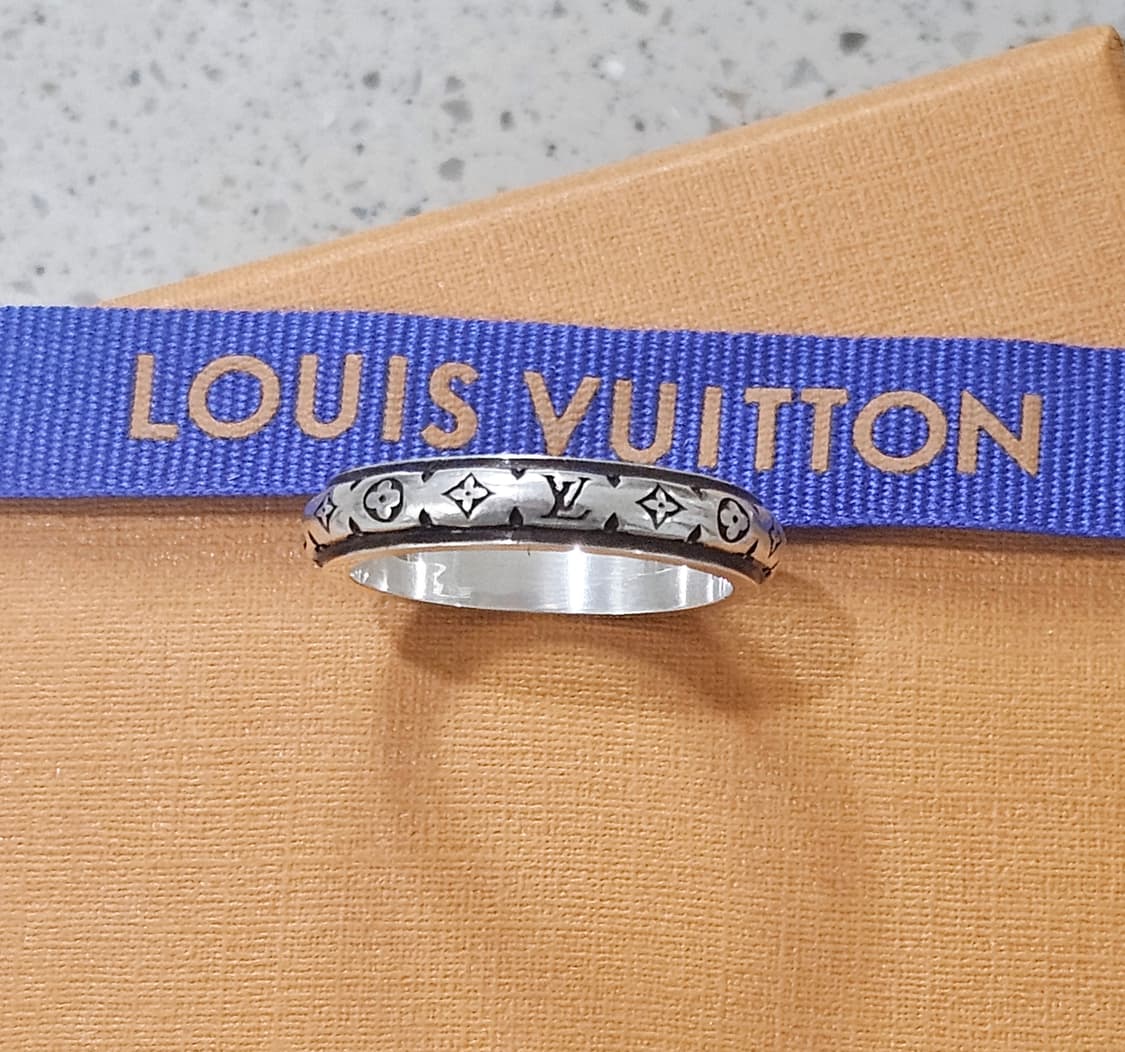 루이비통 925실버 LV 밤부 반지 L(국내 약22호) [정품/풀세트] 상품이미지1