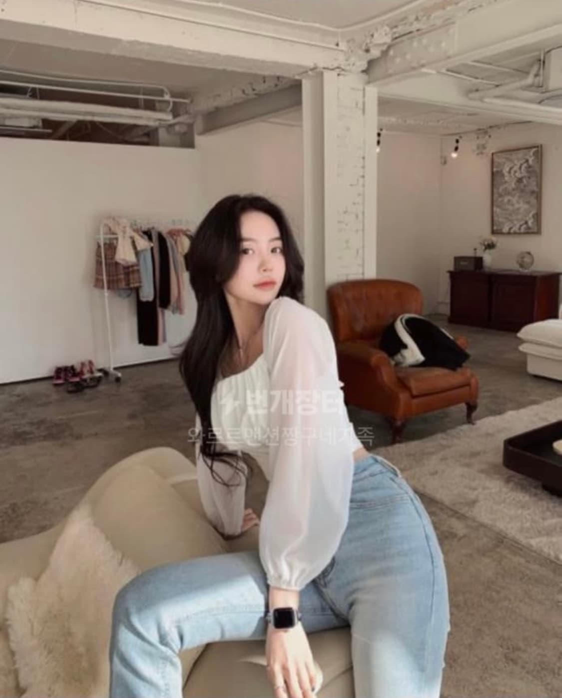 페일제이드 포유 블라우스 화이트 포어링애즈온엔젤넘버555쓰리타임즈 상품이미지4