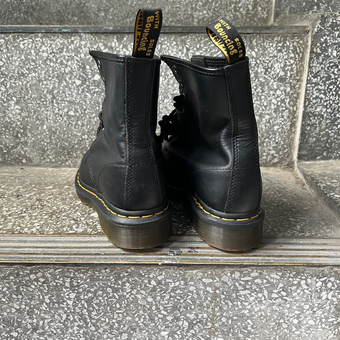 닥터마틴 1460 8홀 부츠 상품이미지3