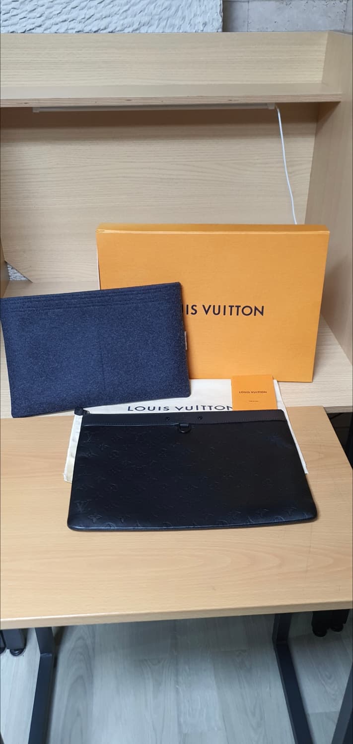 루이비통 쉐도우 클러치/클러치백 정품S급(감정O) 상품이미지1