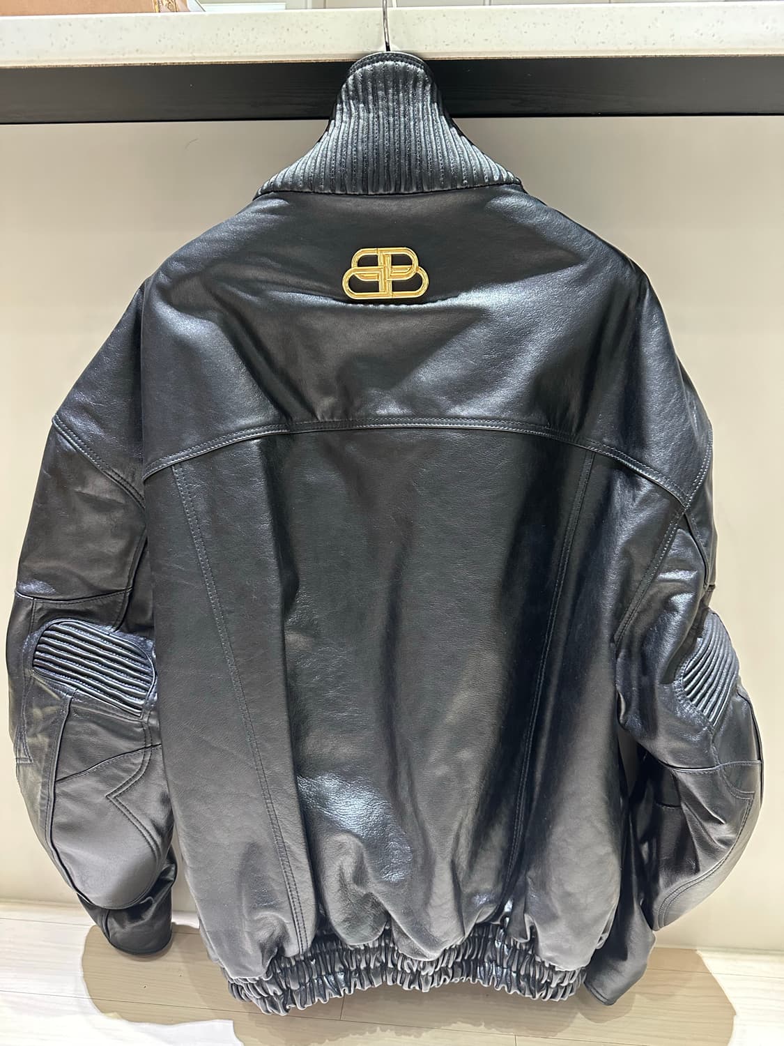 발렌시아가 19fw bb로고 레더자켓 상품이미지2