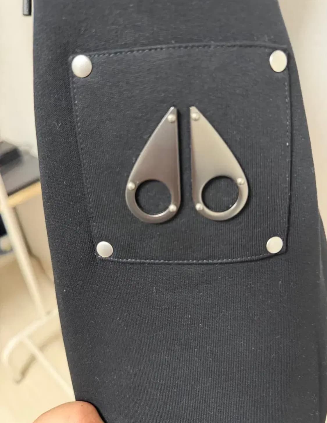 무스너클 버니스웨터 상품이미지4