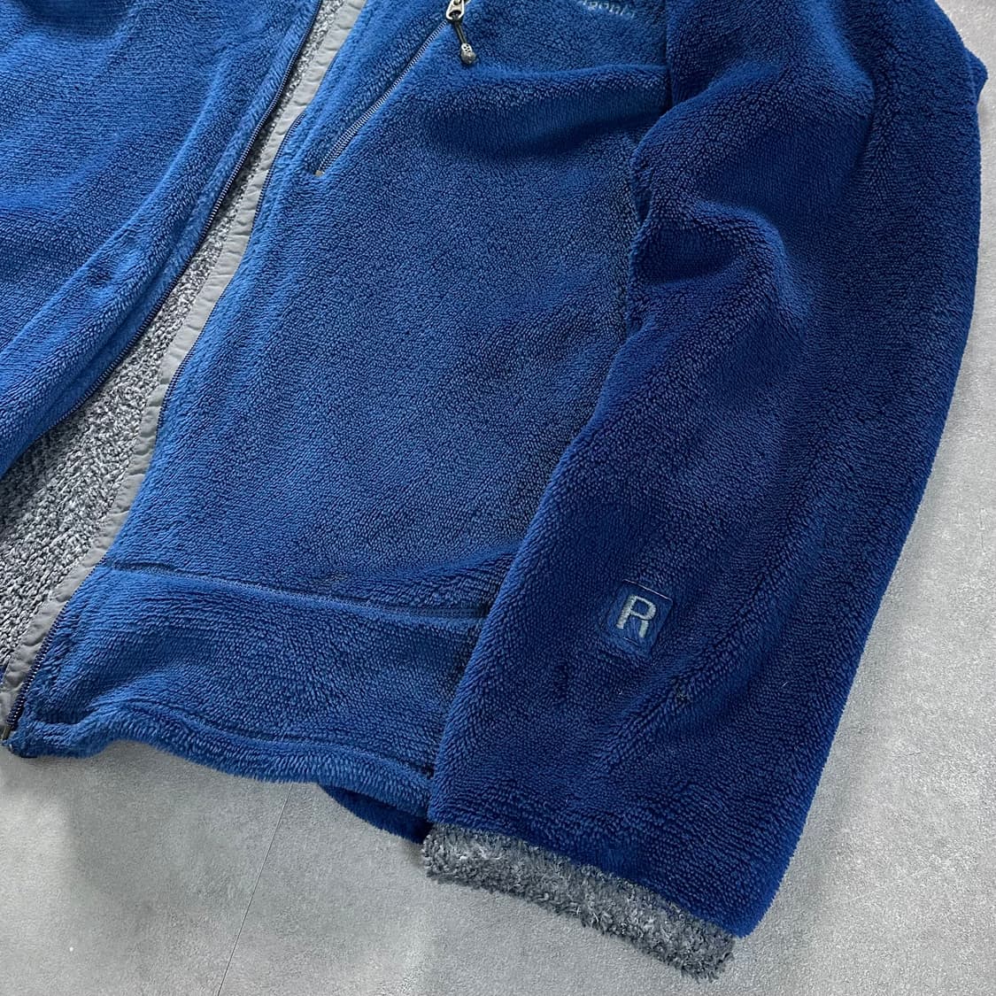 파타고니아 R4 후리스 자켓 (va.11) 상품이미지3