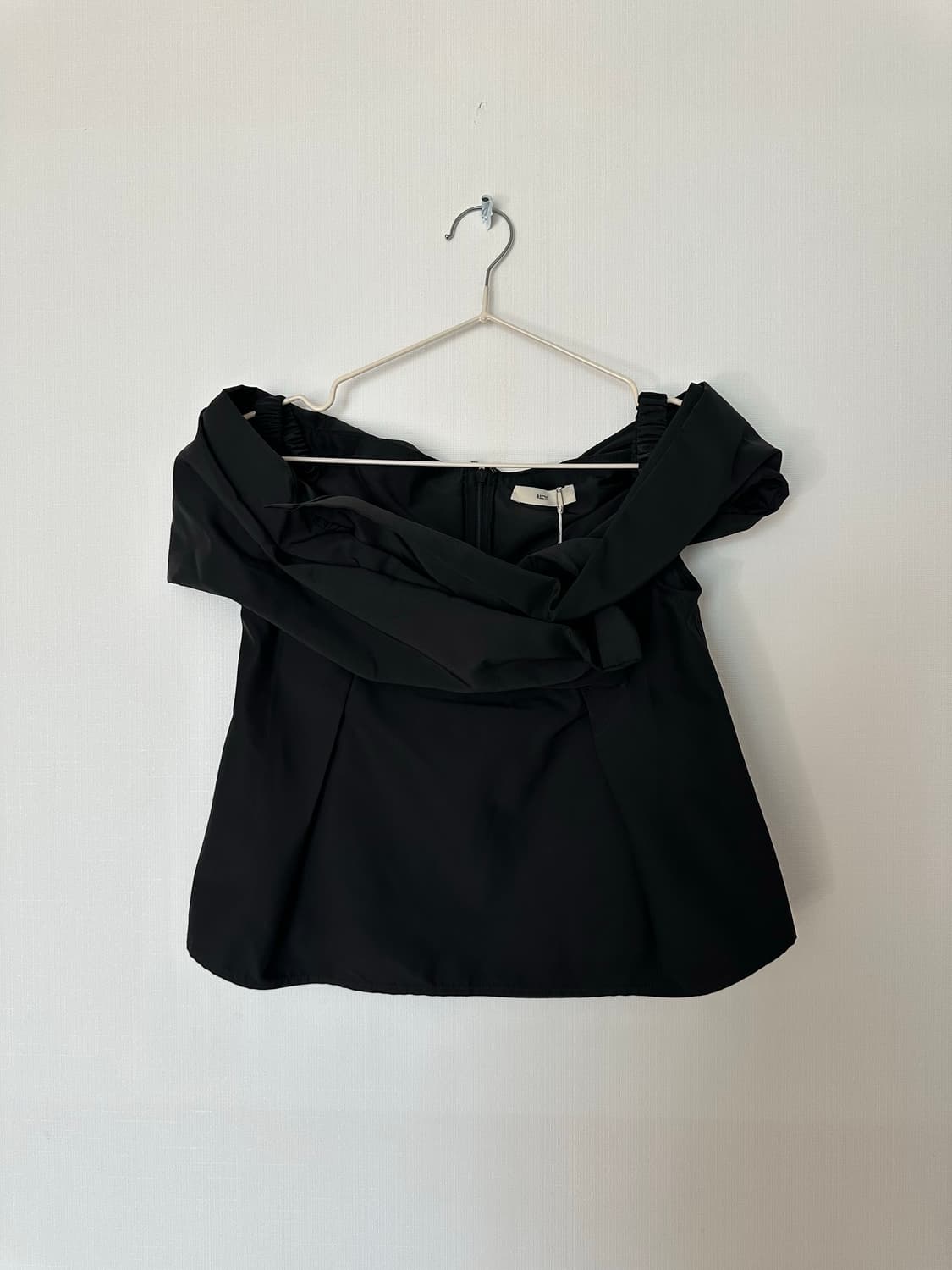 렉토 recto 오프숄더 드레이프드 탑 상품이미지2