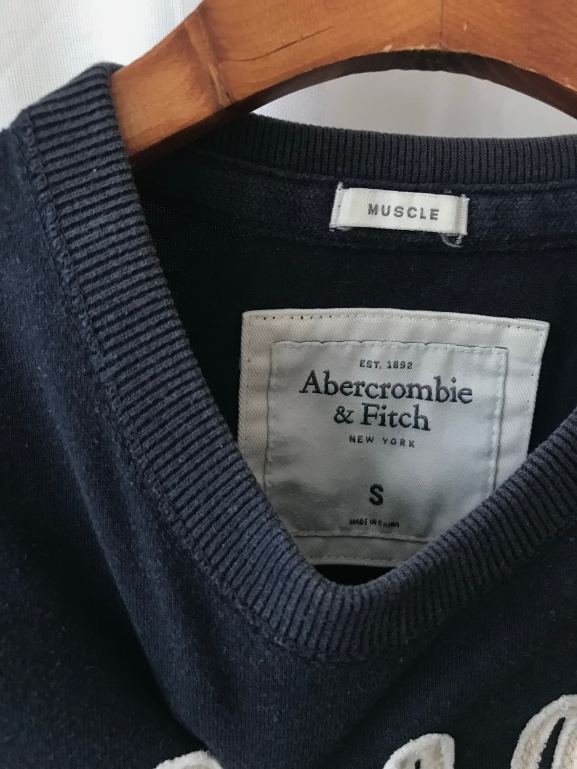 Abercrombie 네이비 티셔츠  상품이미지7
