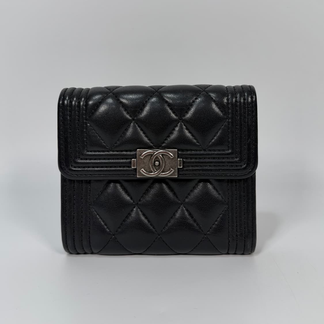 샤넬 보이 플랩 반지갑 상품이미지2