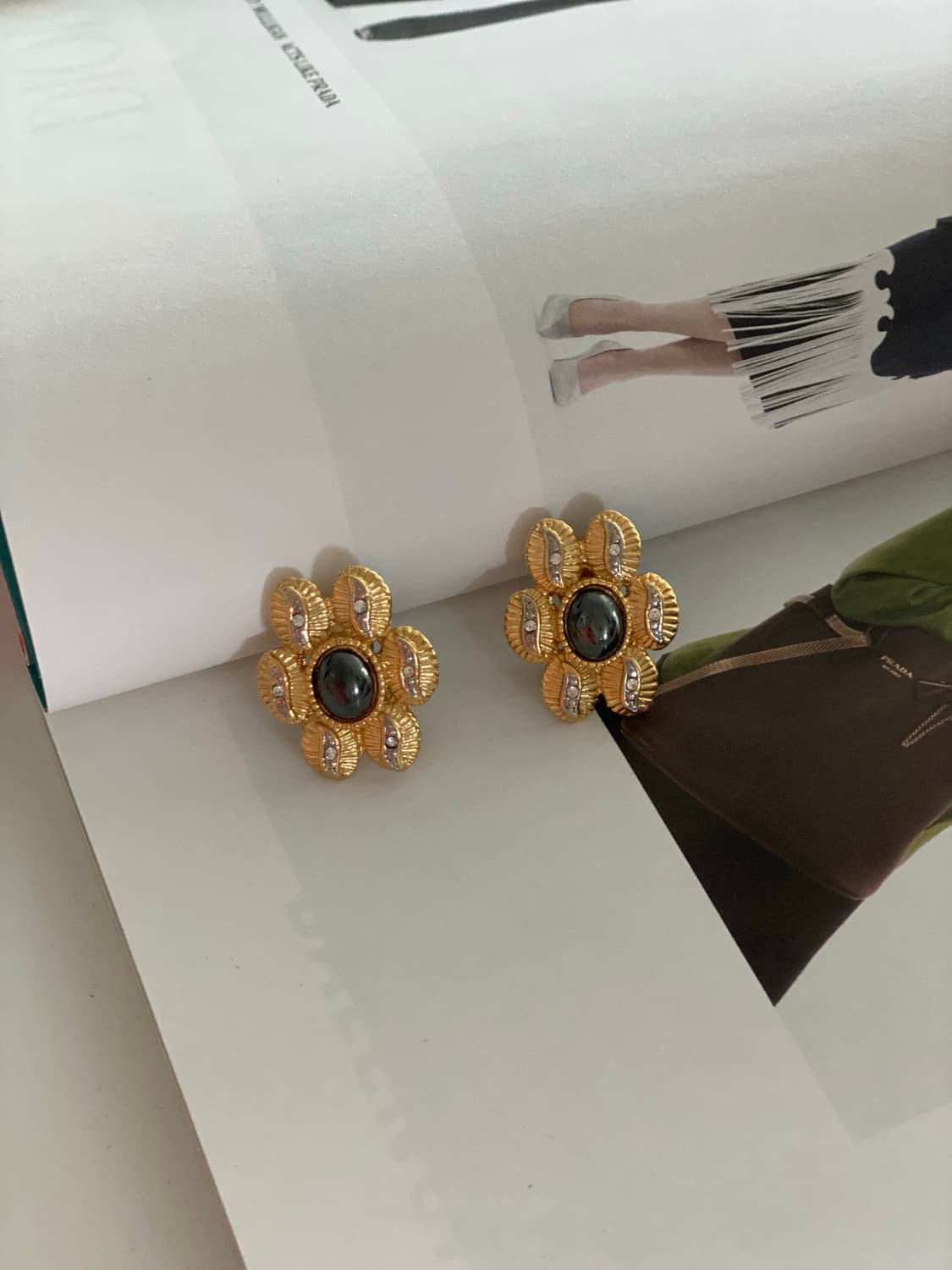 빈티지 골드 플라워 귀찌 귀걸이 상품이미지1