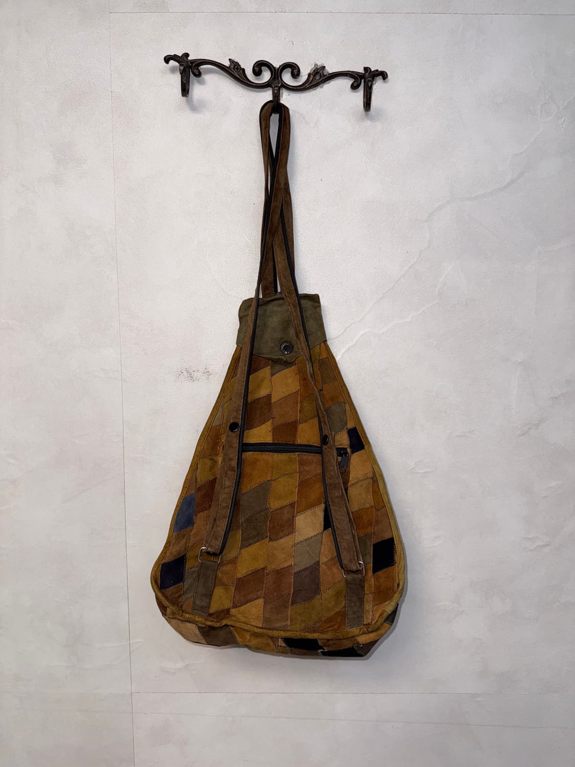 Khaki brown suede patchwork two ways 바디백 상품이미지4