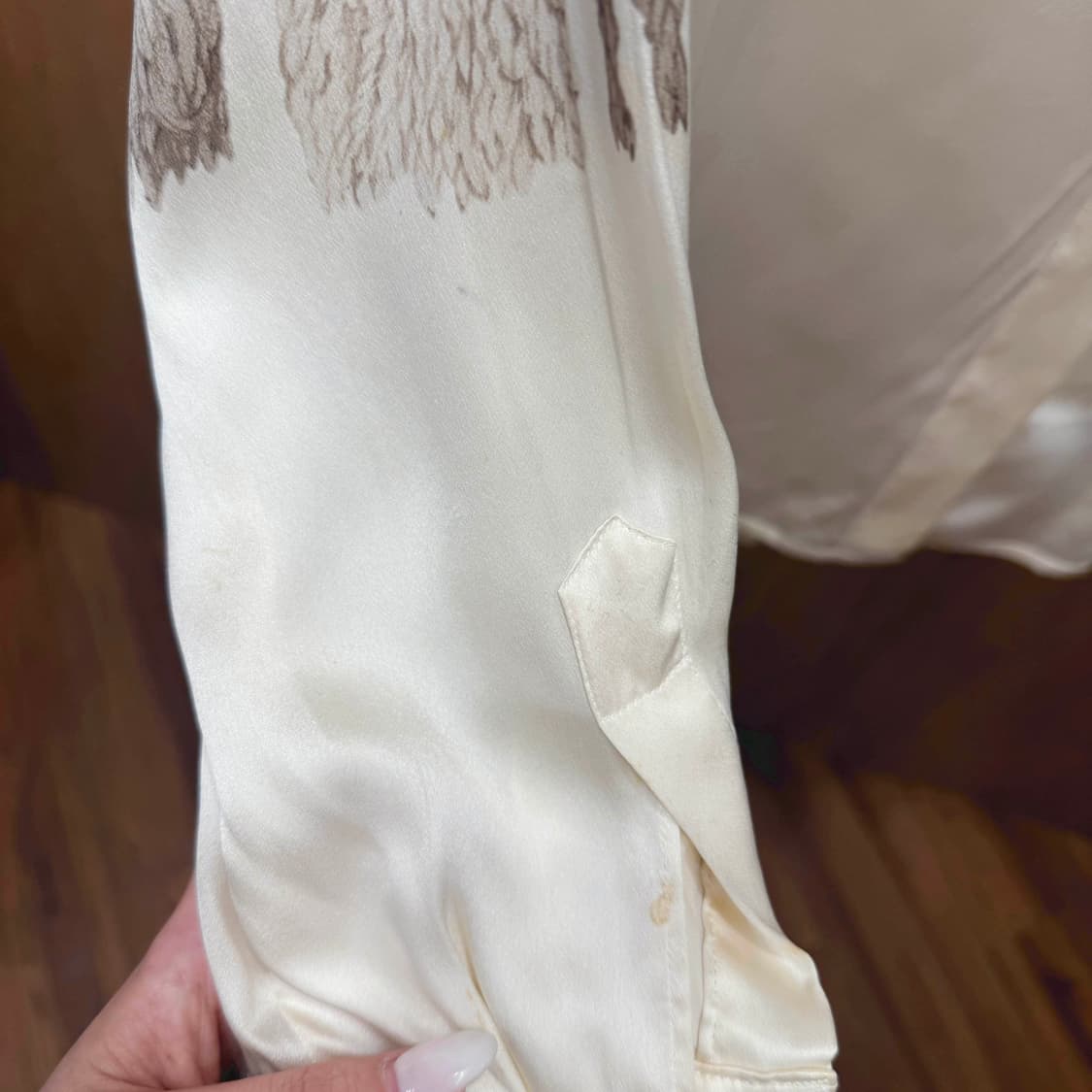에스카다 마가레타 레이 실크 블라우스 태슬 패턴 디테일 아이보리 브라운 상품이미지9