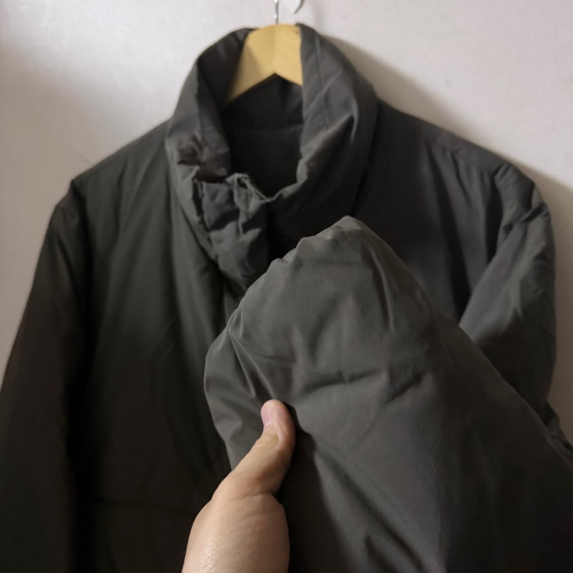 코스 COS 푸버패딩 다크브라운 36 (여성 66-77정도) 상품이미지5