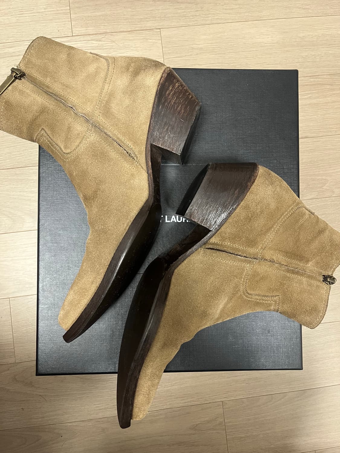 생로랑 루카스 42사이즈 판매 ( 또는 43, 44랑 교환 원함) 상품이미지1