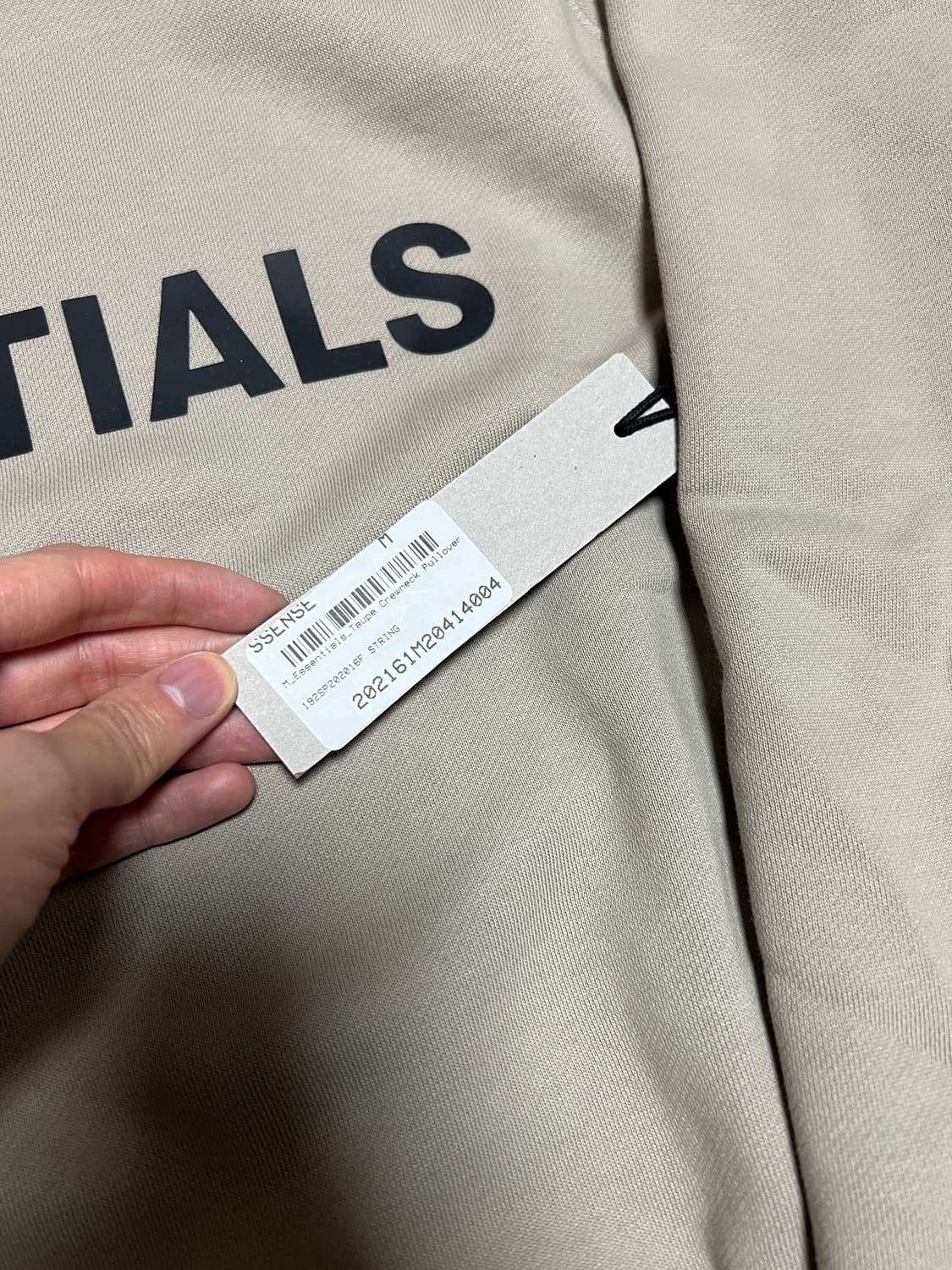 [새상품]20fw 피오갓 에센셜 맨투맨 타우페 실리콘 아플리케 상품이미지3