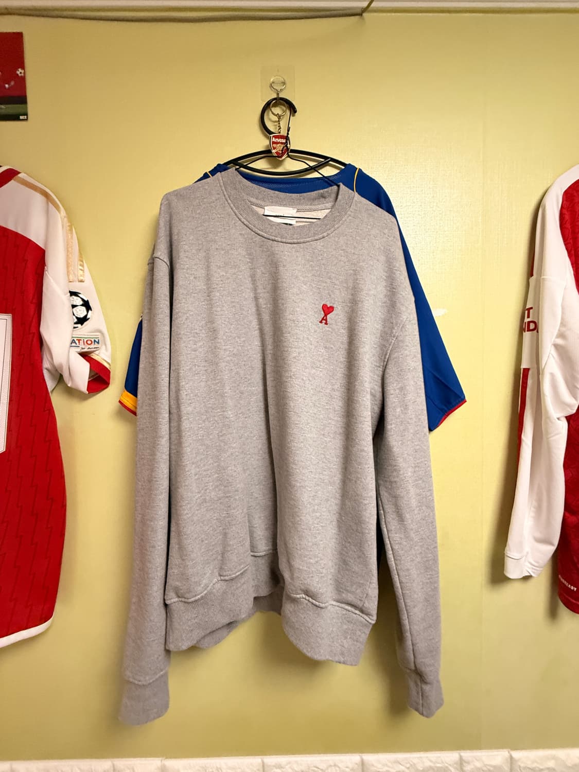 아미 맨투맨 상품이미지1