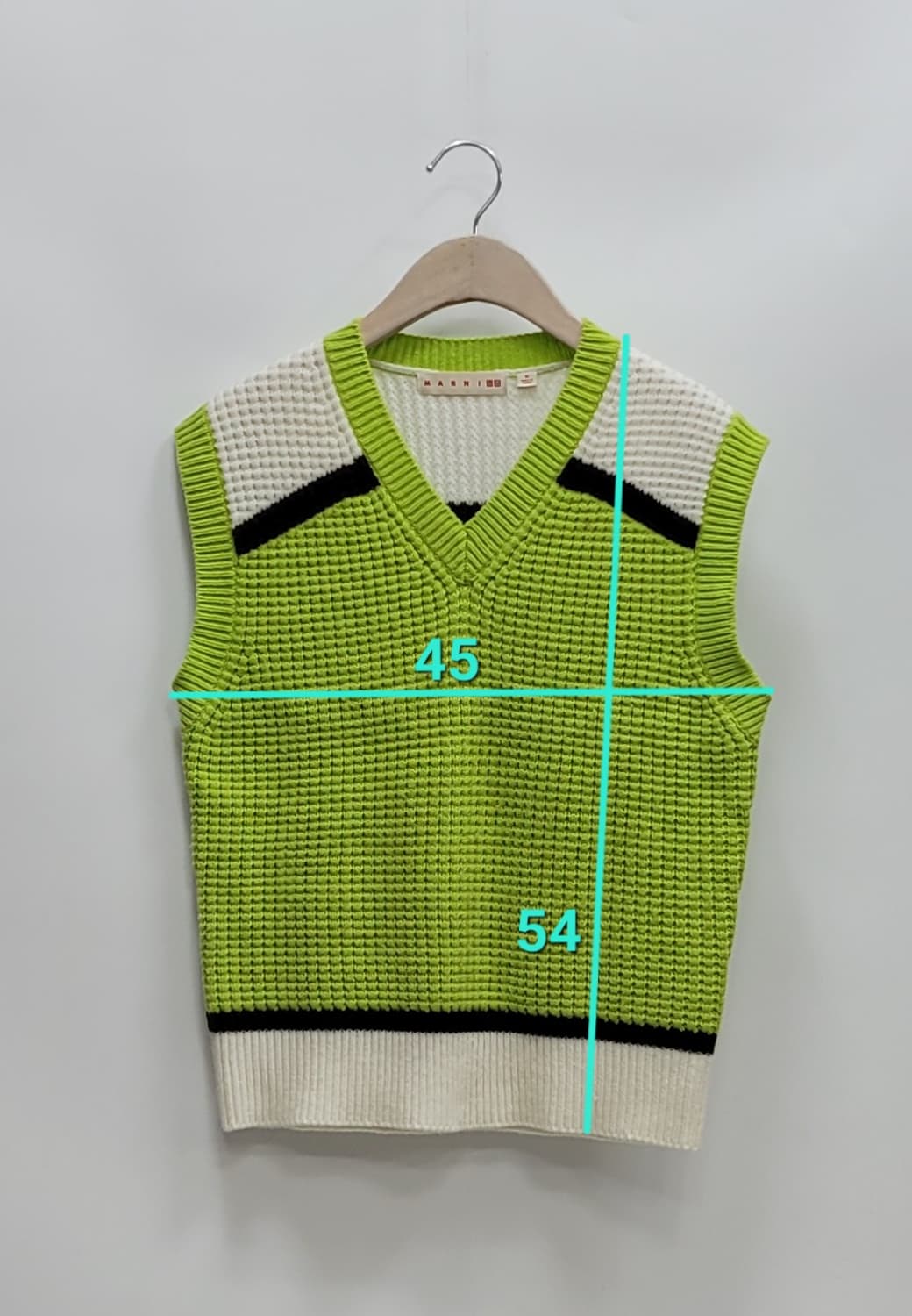 유니클로 x 마르니 팝콘 니트 브이넥 베스트 / 여 M 옐로우그린
 상품이미지10