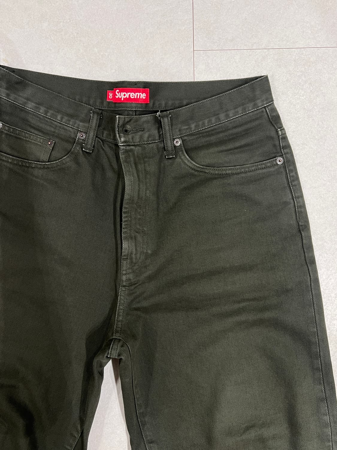 슈프림 배기진 올리브 24fw 상품이미지4