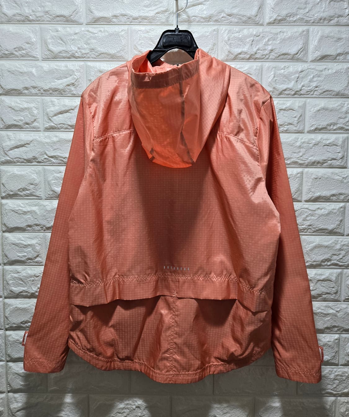 거의새것/ 나이키 우먼스 에센셜 후디 바람막이 자켓 85~90 상품이미지9