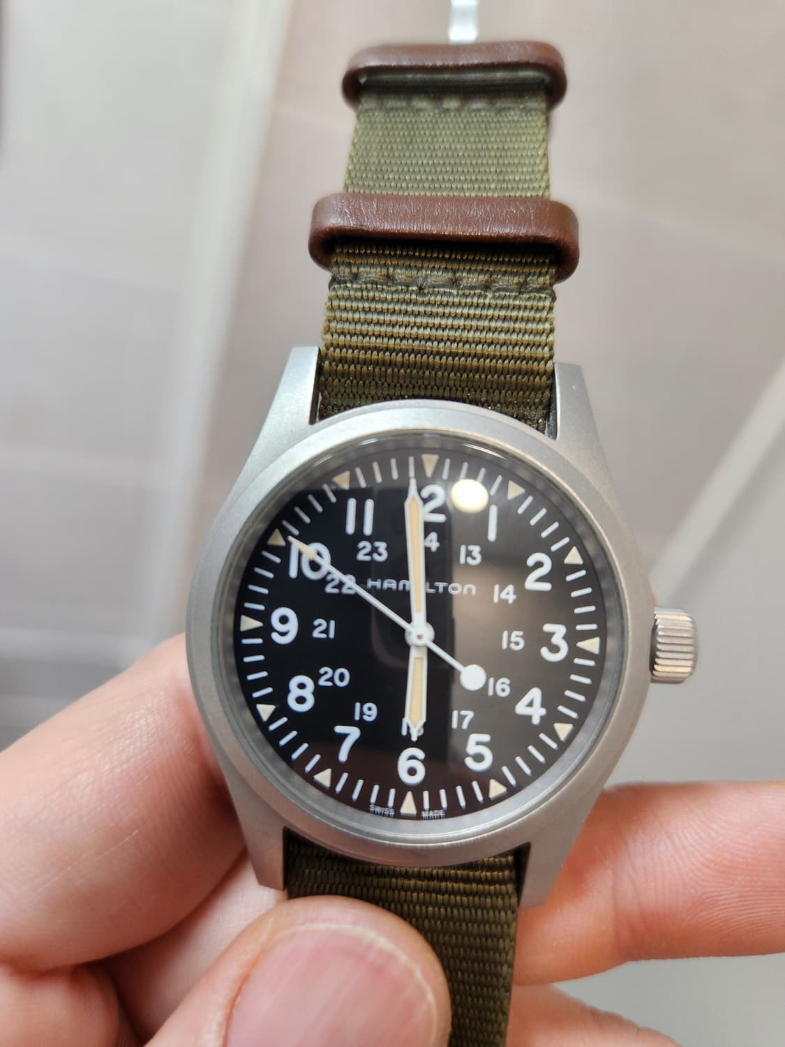 해밀턴 카키필드 메카니컬 38 나토블랙 상품이미지1