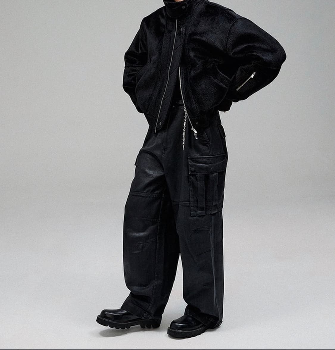 알렌느 22fw 레더카고바지 1사이즈 상품이미지1