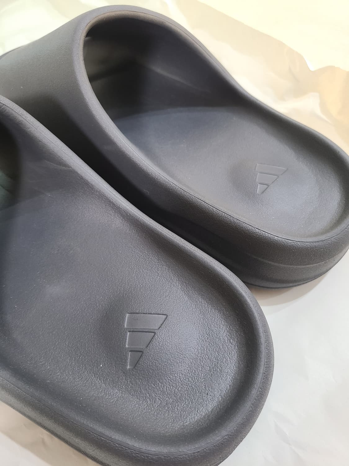 [305] 아디다스 이지 슬라이드 슬레이트 그레이 상품이미지3