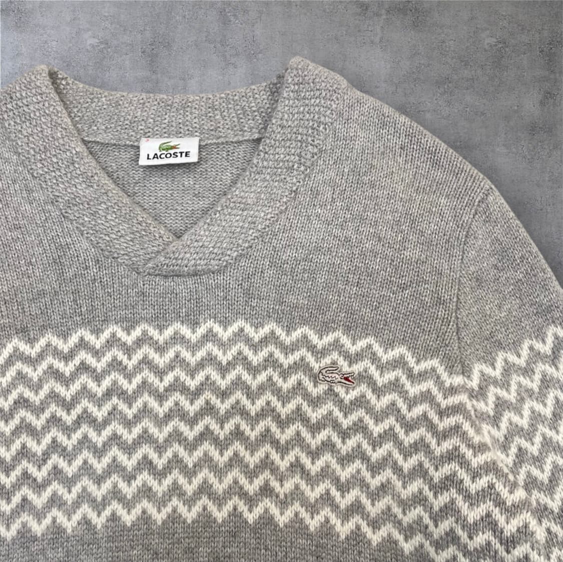 라코스테 라이트그레이 패턴 브이넥 캐시미어 혼방 니트 3 (95) 상품이미지4