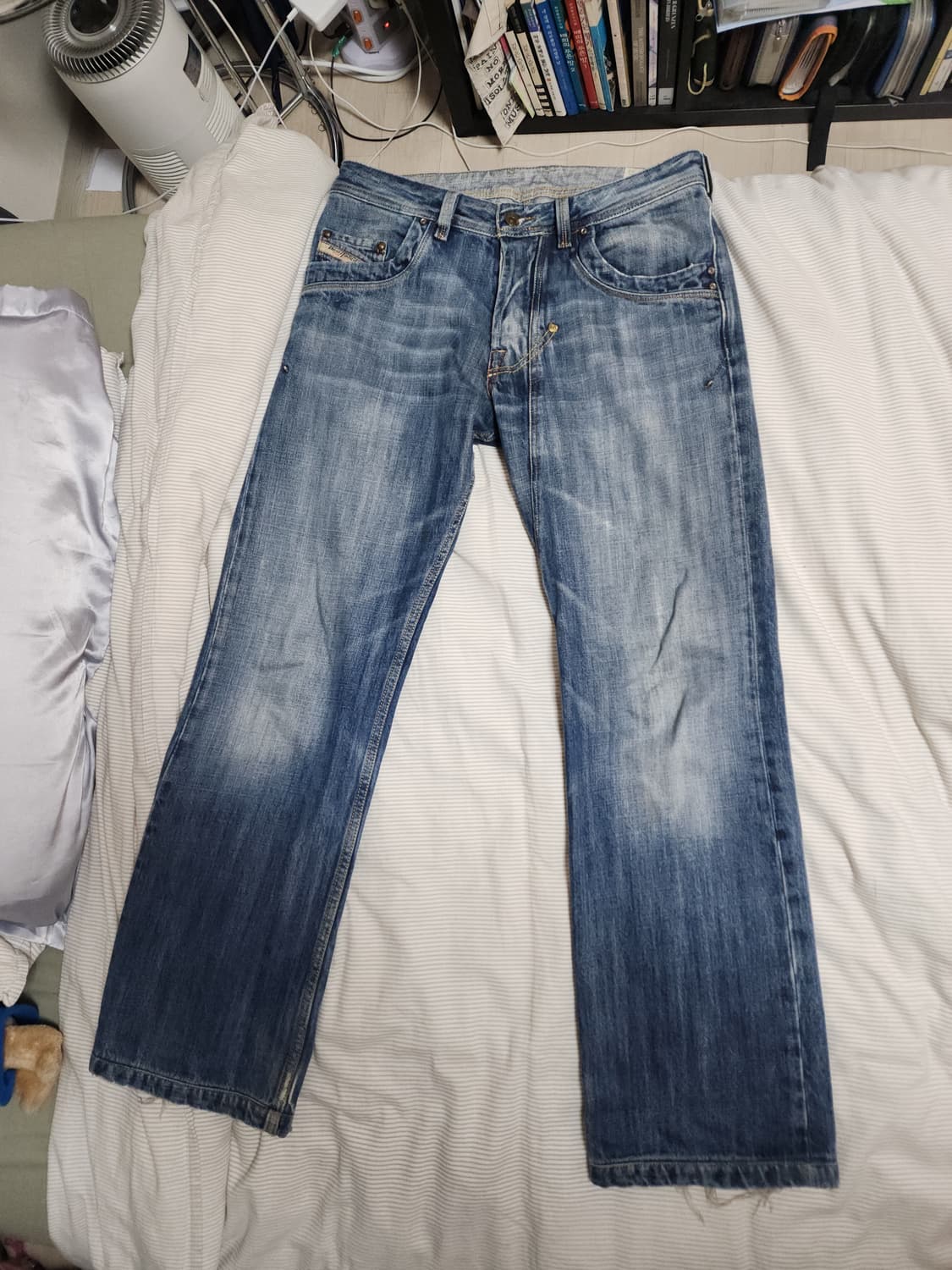 디젤 레귤러 핏 LEMMEN 데님팬츠 PN2984 상품이미지1