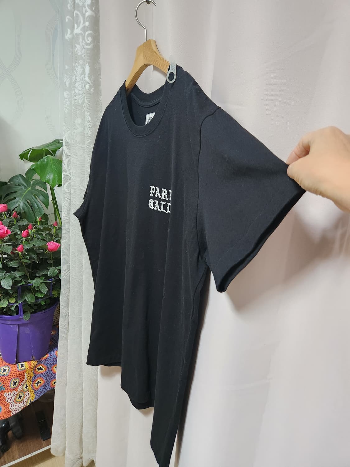 펀치드렁크파티즈콜링 블랙 반팔 티셔츠 상품이미지3