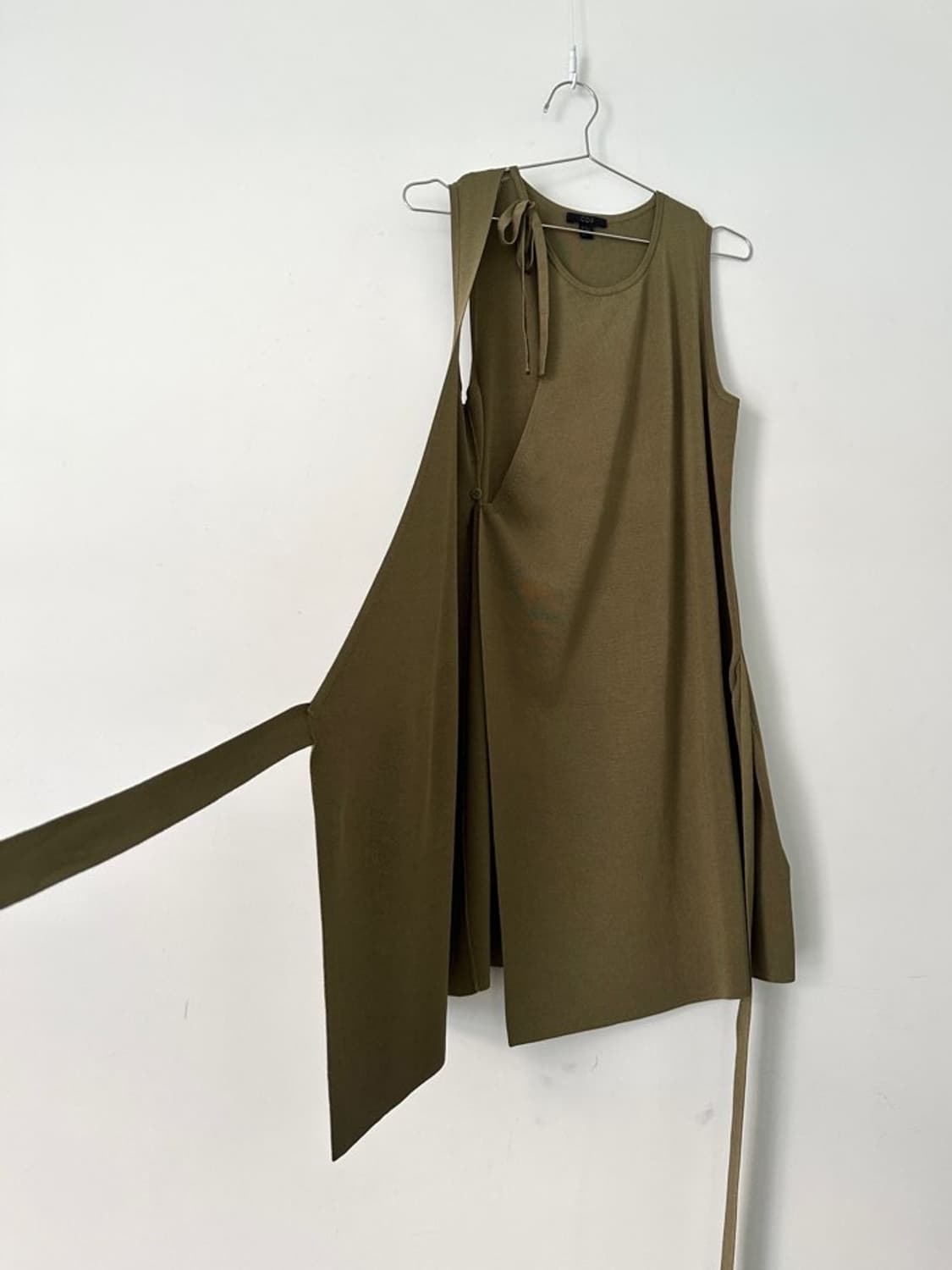 COS wrap strap sleeveless knit / khaki 상품이미지2