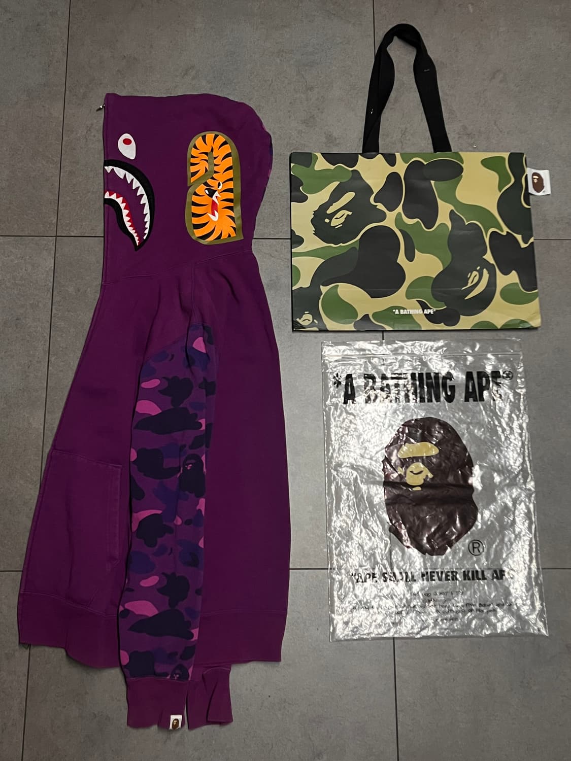 베이프 퍼플 카모 샤크 후드집업 상품이미지2